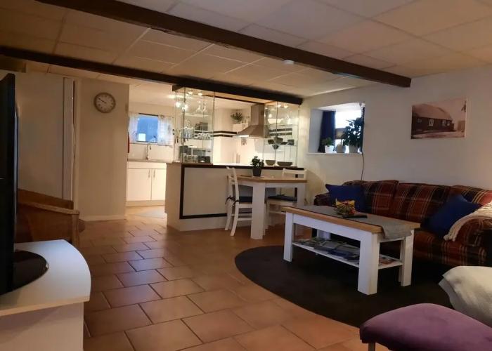 Tollarp - Barn - Sleeps 3 - Pet Friendly - Parking