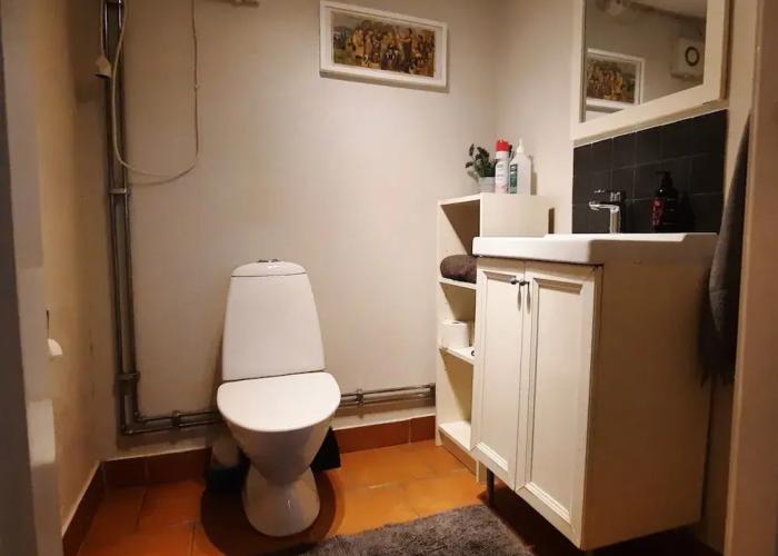 Tollarp - Barn - Sleeps 3 - Pet Friendly - Parking