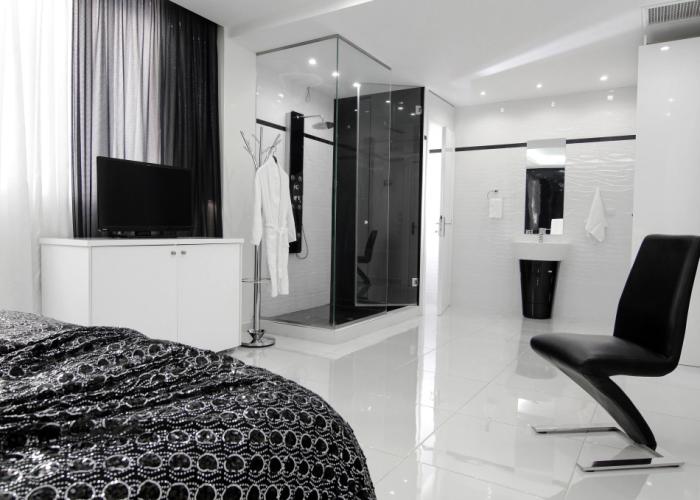 Athens Status Suites