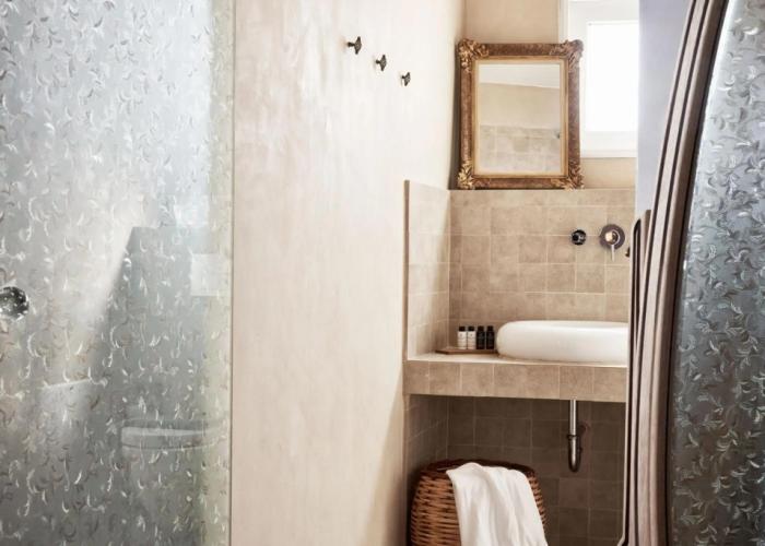 Emporikon Athens Hotel