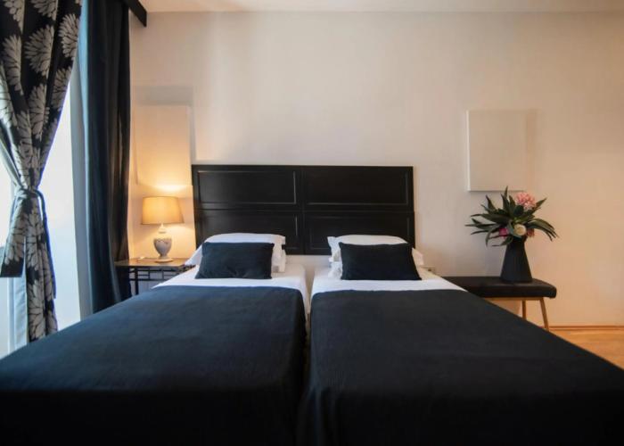 Emporikon Athens Hotel