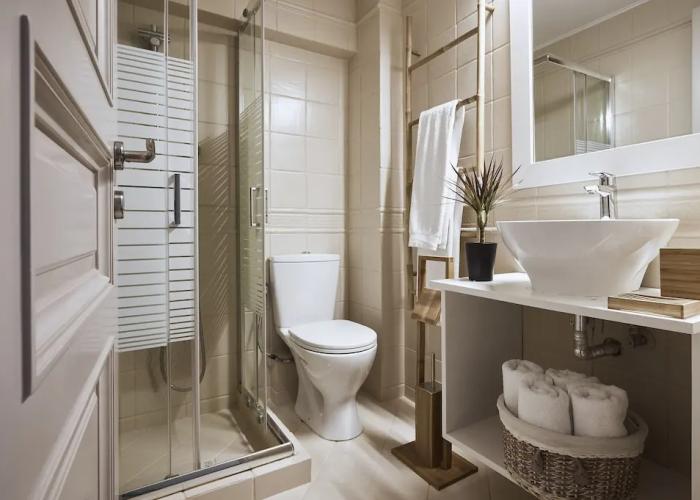 Plaka's Villa with Breathtaking Acropolis View