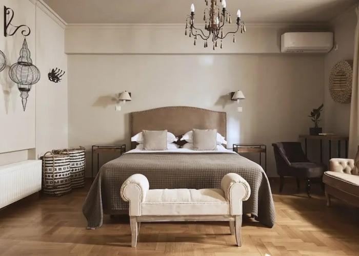 Plaka's Villa with Breathtaking Acropolis View