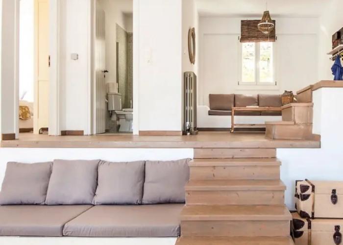 Plaka's Villa with Breathtaking Acropolis View