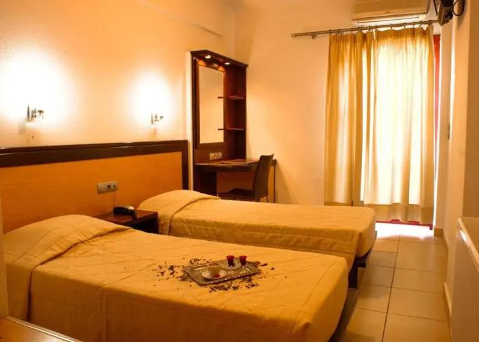 Hotel Aposperides