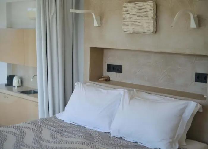 Hidden Retreats Kythera