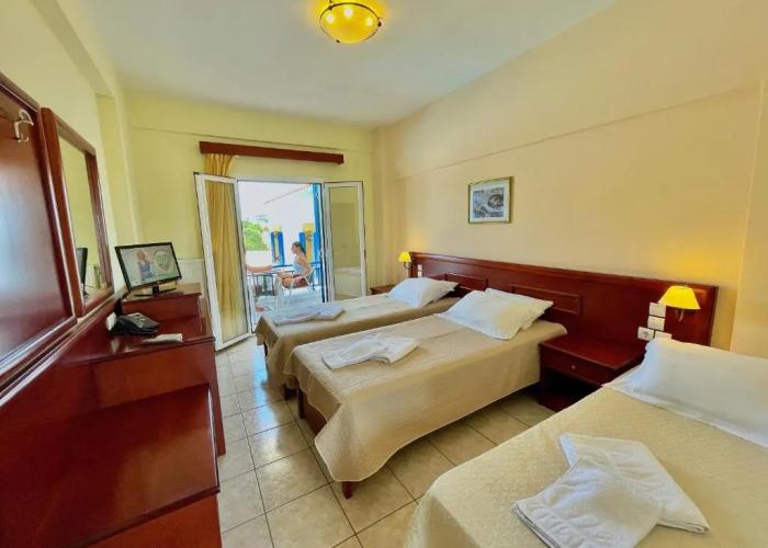 Venardos Hotel