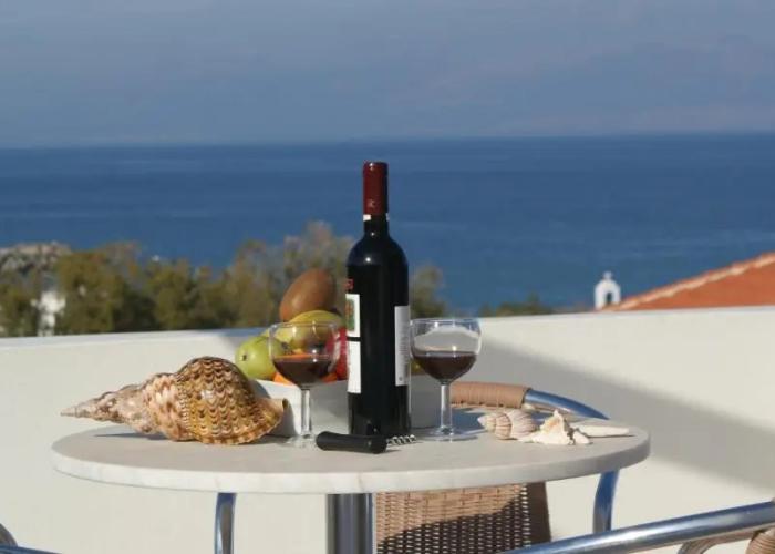 Venardos Hotel