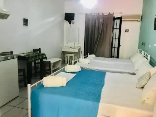 Contaratos Holiday Lettings