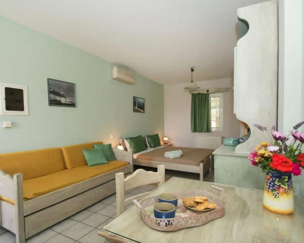 Sole e Mare Traditional Studios