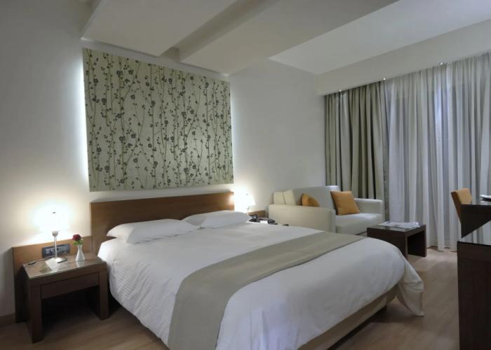 Pharae Palace Hotel