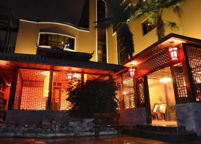 Floral Hotel Green Lakeshore
