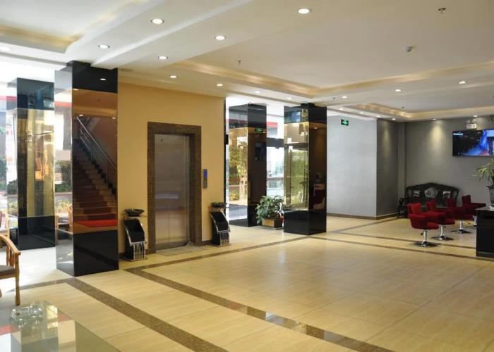 Juli Hotel (Juhua Village Airport Bus Stop)
