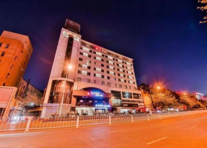Camellia Hotel