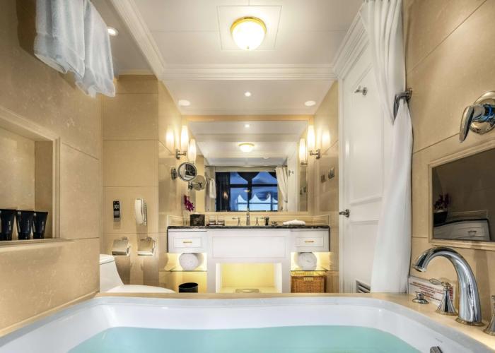 Kunming Green Lake Hotel