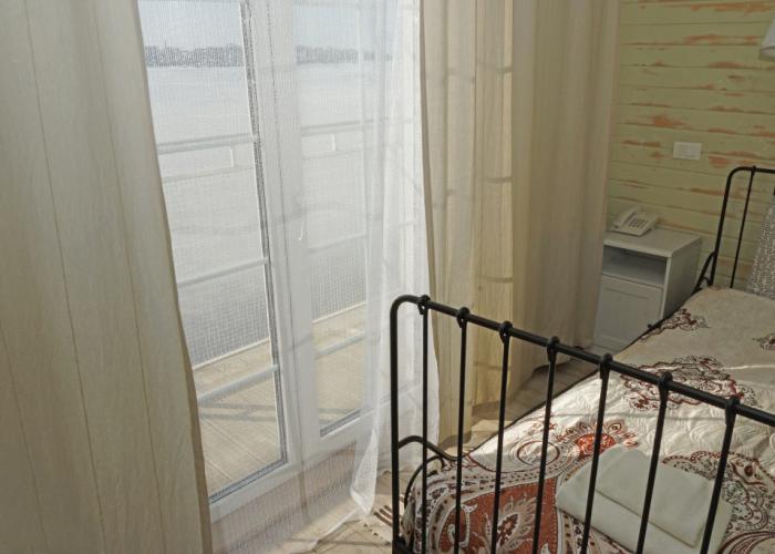 Ostrovskij Prichal Hotel