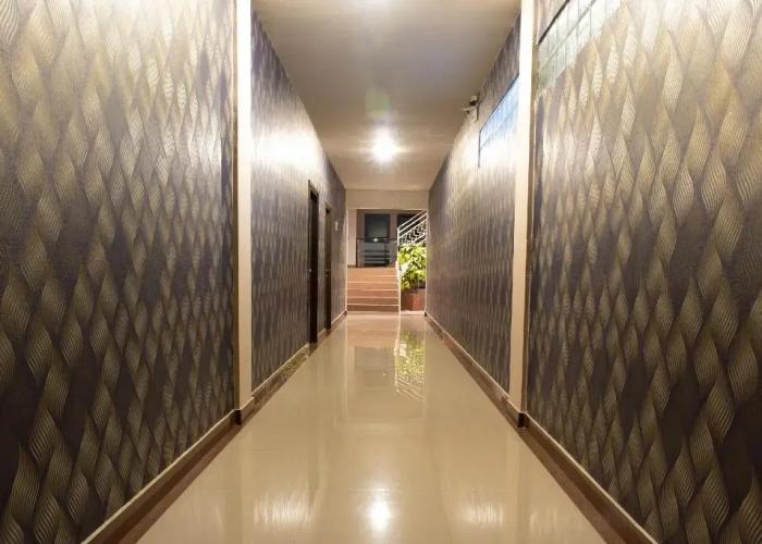 OYO 1977 Harvest Residence
