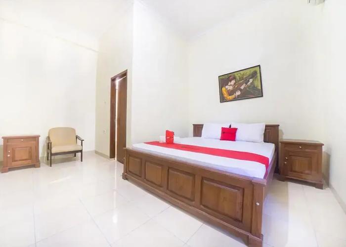 RedDoorz near Nusa Cendana University