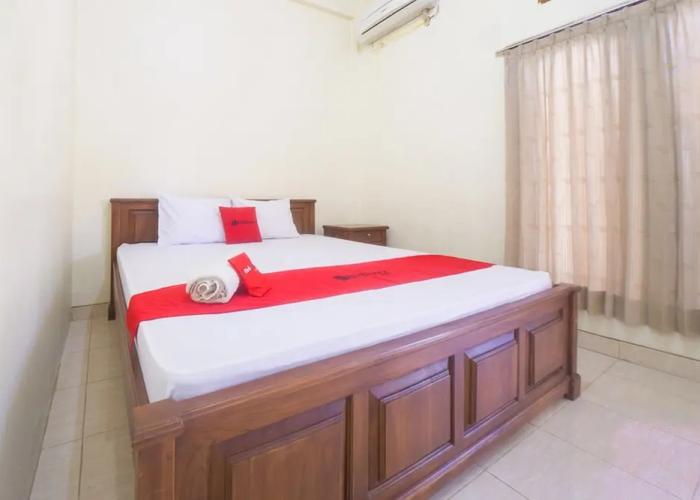 RedDoorz near Nusa Cendana University