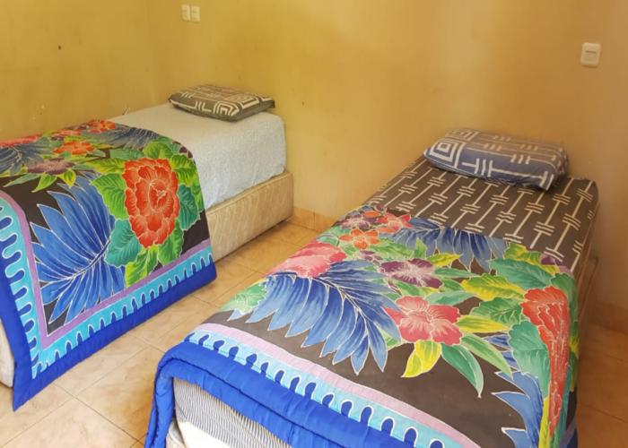 Super OYO 2320 Hotel Charvita