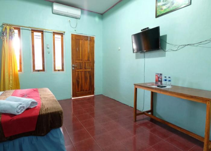 RedDoorz near Mangrove Forest Kupang