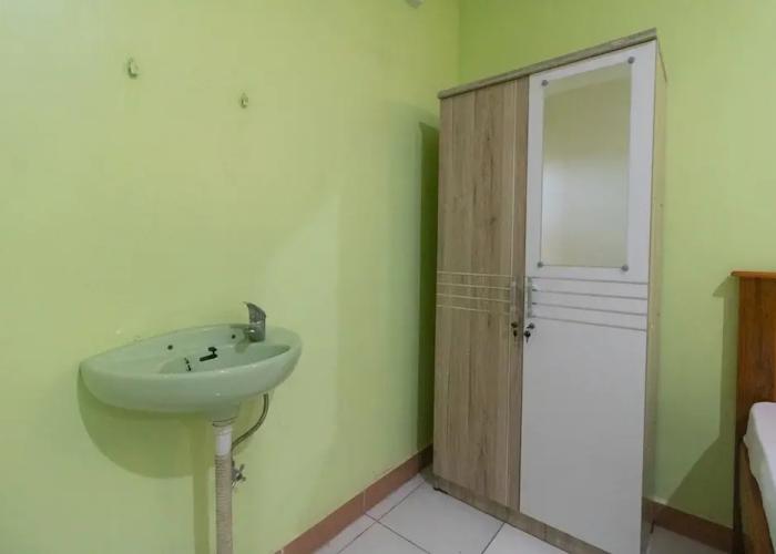 RedDoorz @ Frans Seda Kupang