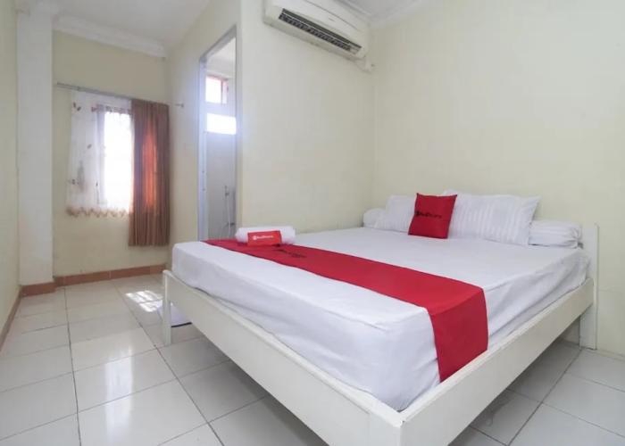 RedDoorz @ Frans Seda Kupang