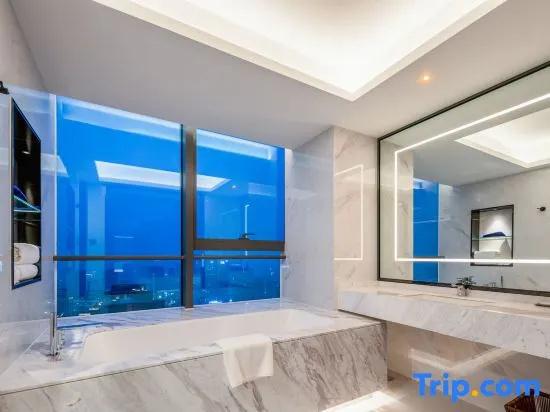 Xiangjiang Mandarin Hotel (Ganzhou Vientiane City Central Park)