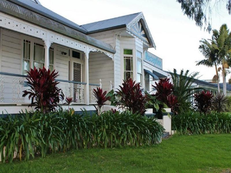 Colonial Court Motor Inn