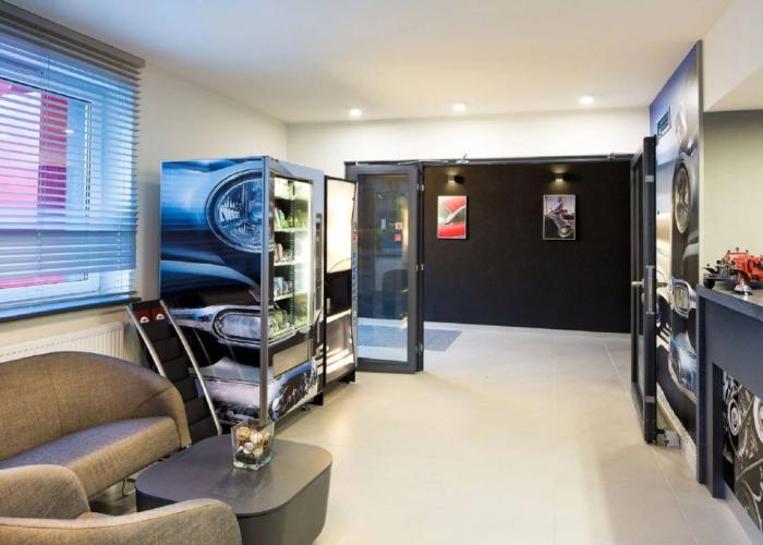 Automobil Hotel