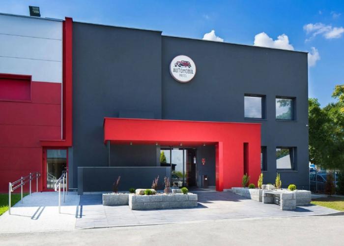 Automobil Hotel