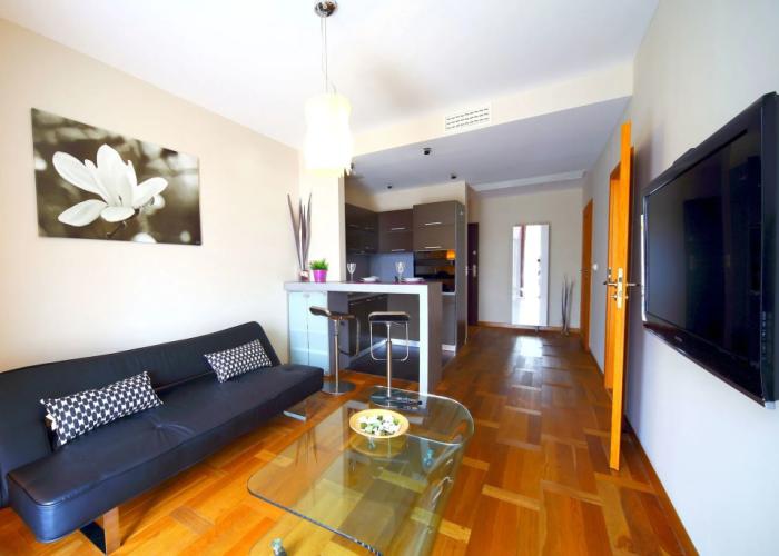 FriendHouse Apartments