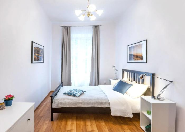 FriendHouse Apartments