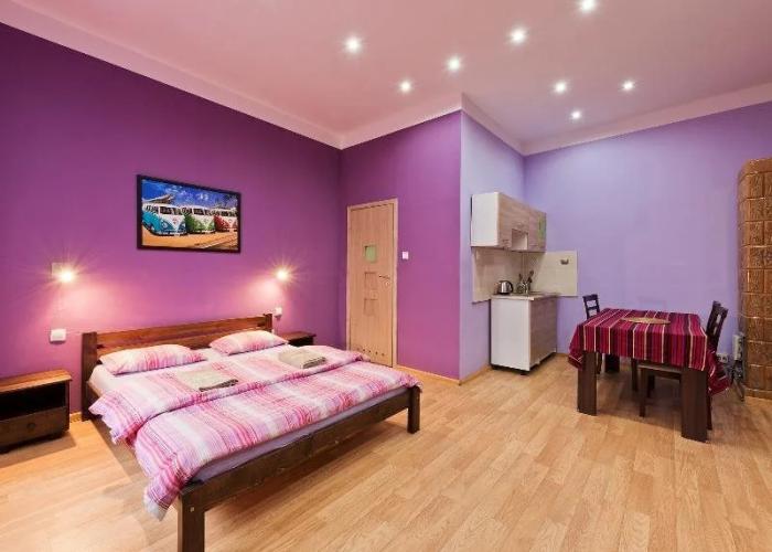 Queen Apartments