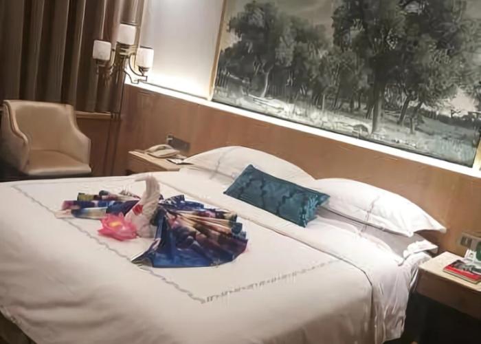 Lou lan Hotel