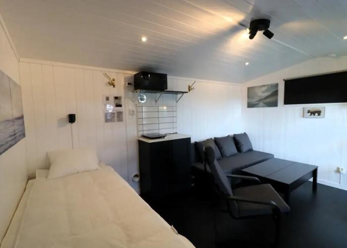 Aurora Cabin