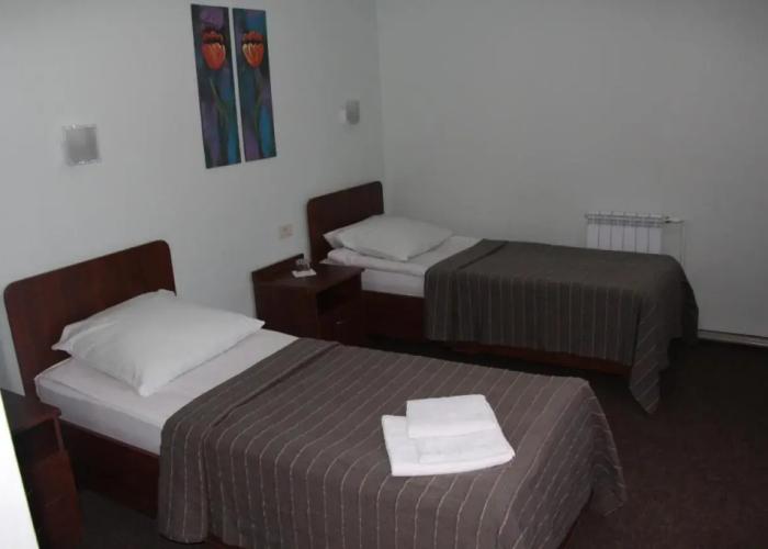 Kniikot Hotel