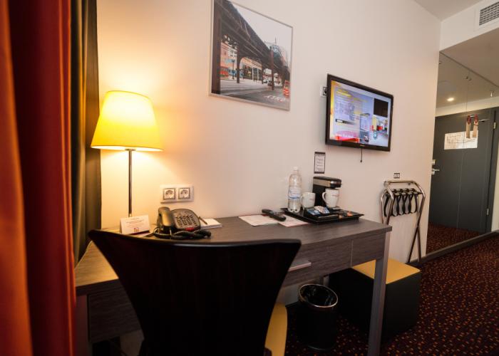 Avenue Park Hotel