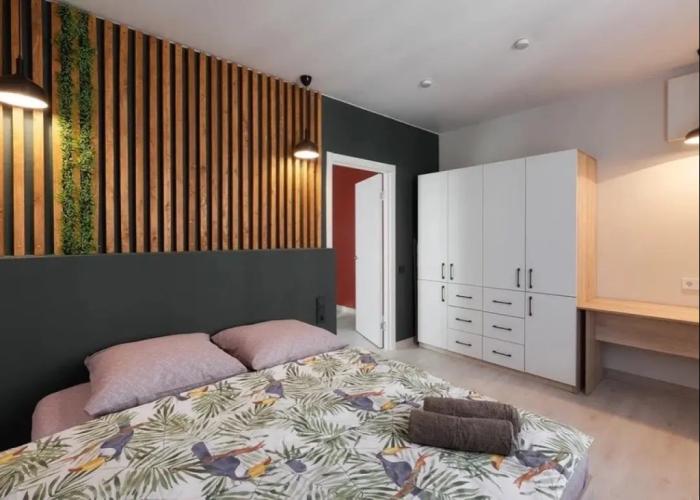 9 Bolnichnaya, 8 Apartments