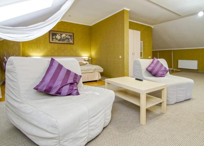 Iris Guest House