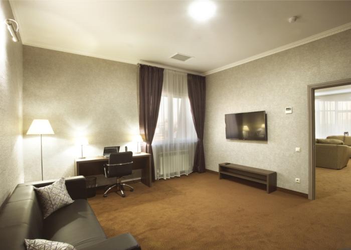 Amici Grand Hotel Hotel