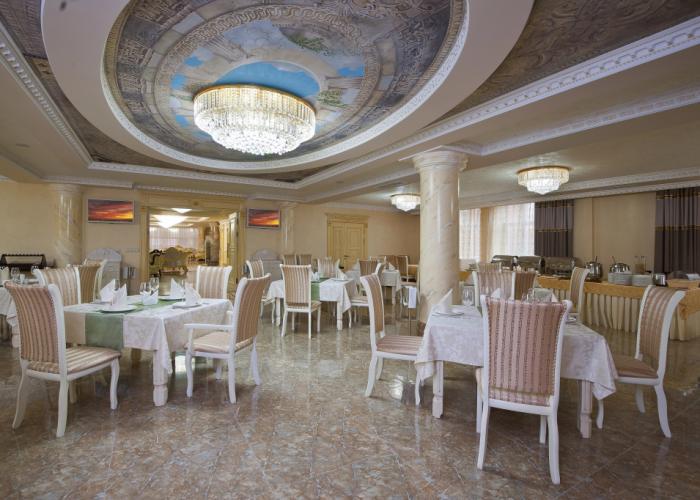 Amici Grand Hotel Hotel