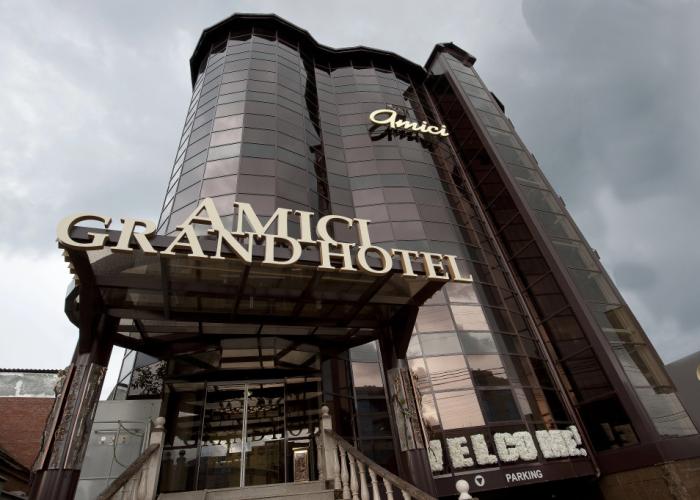 Amici Grand Hotel Hotel