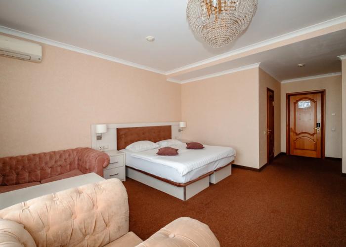 Triumph Hotel