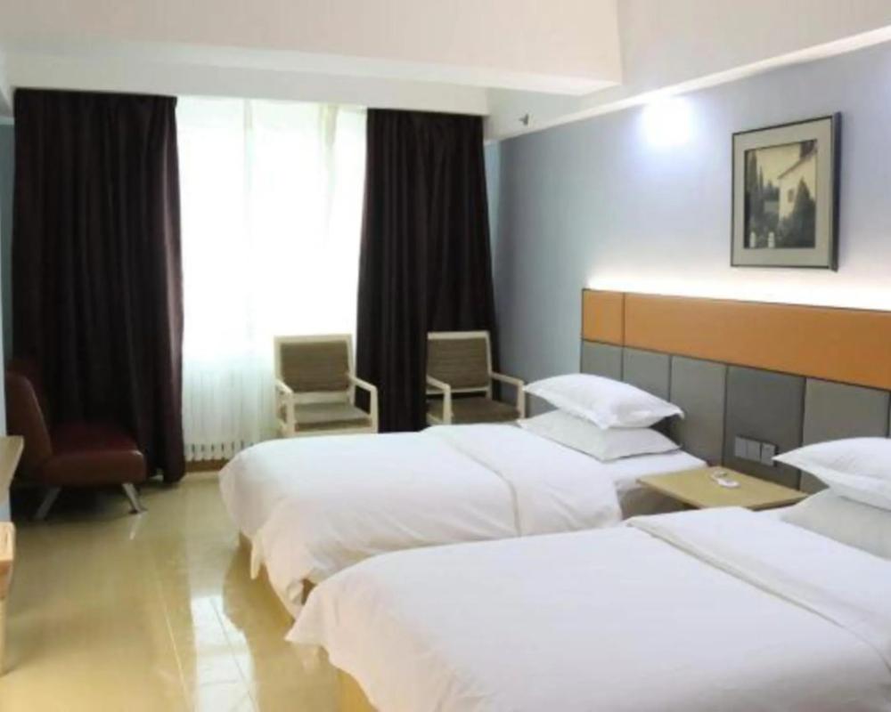 Karamay Baonai Business Hotel