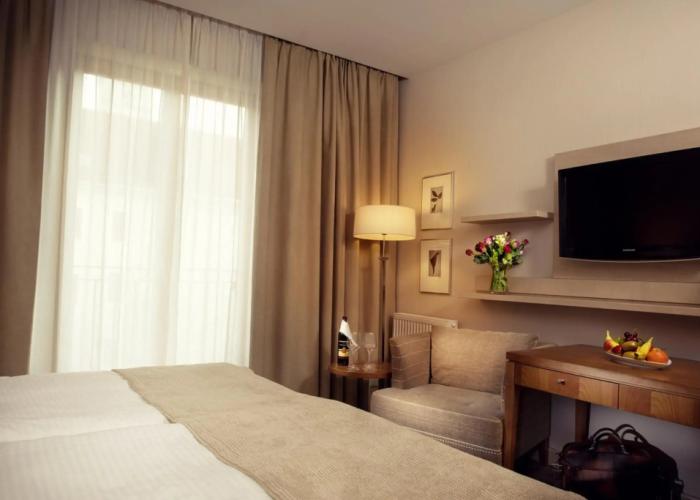 Hotel Ambassador