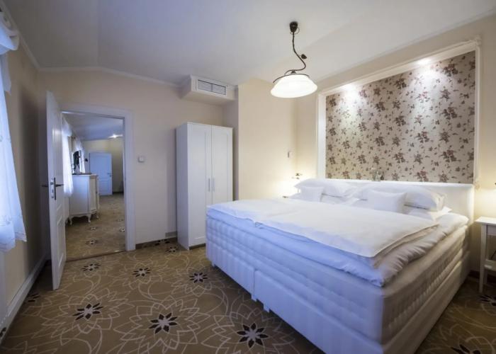 GOLDEN ROYAL Boutique hotel & Spa