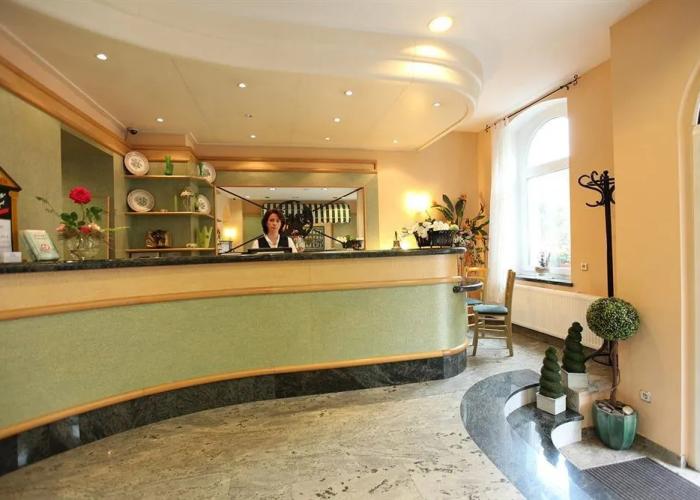 Adesso Hotel