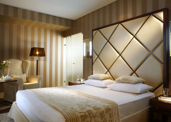 Limneon Resort & Spa