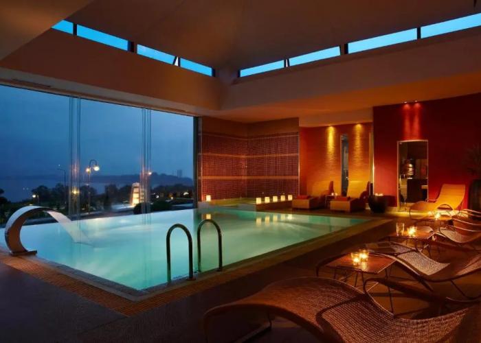 Limneon Resort & Spa